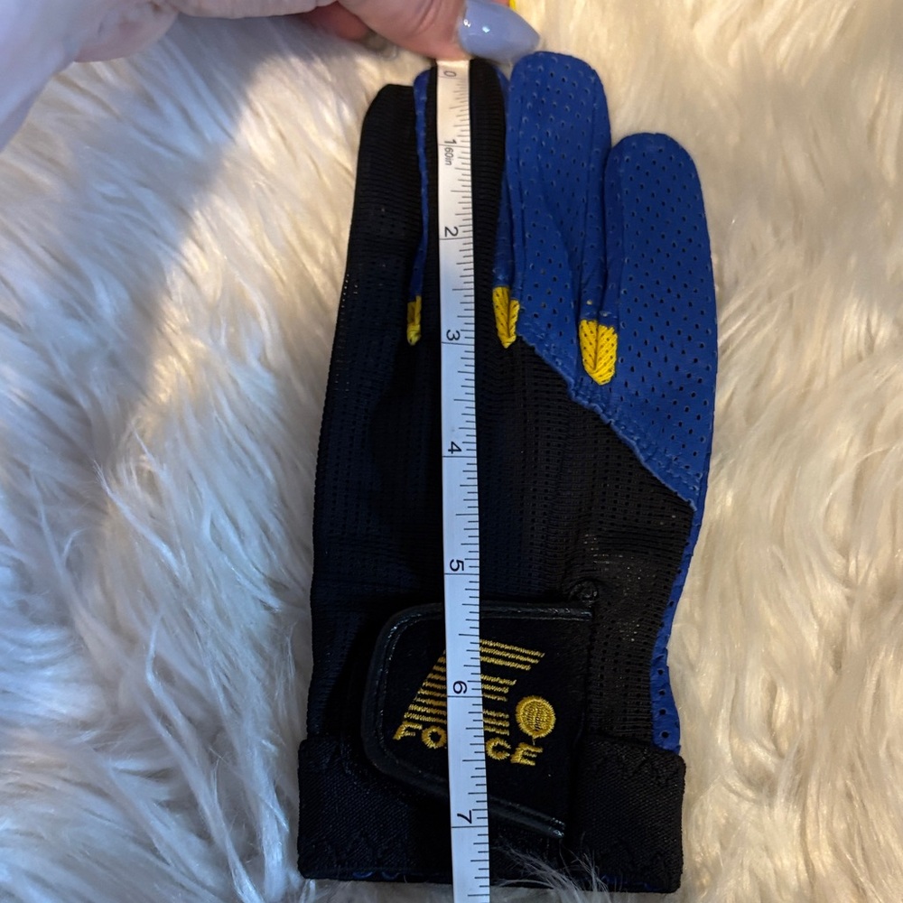 New Chill Racquetball Glove - Blue and Black - Picture 6 of 9